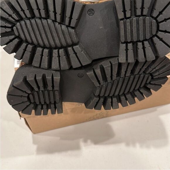 Free People Madison Loafer Boot Python Print EU 38 US 8 New in Box - Picture 7 of 8